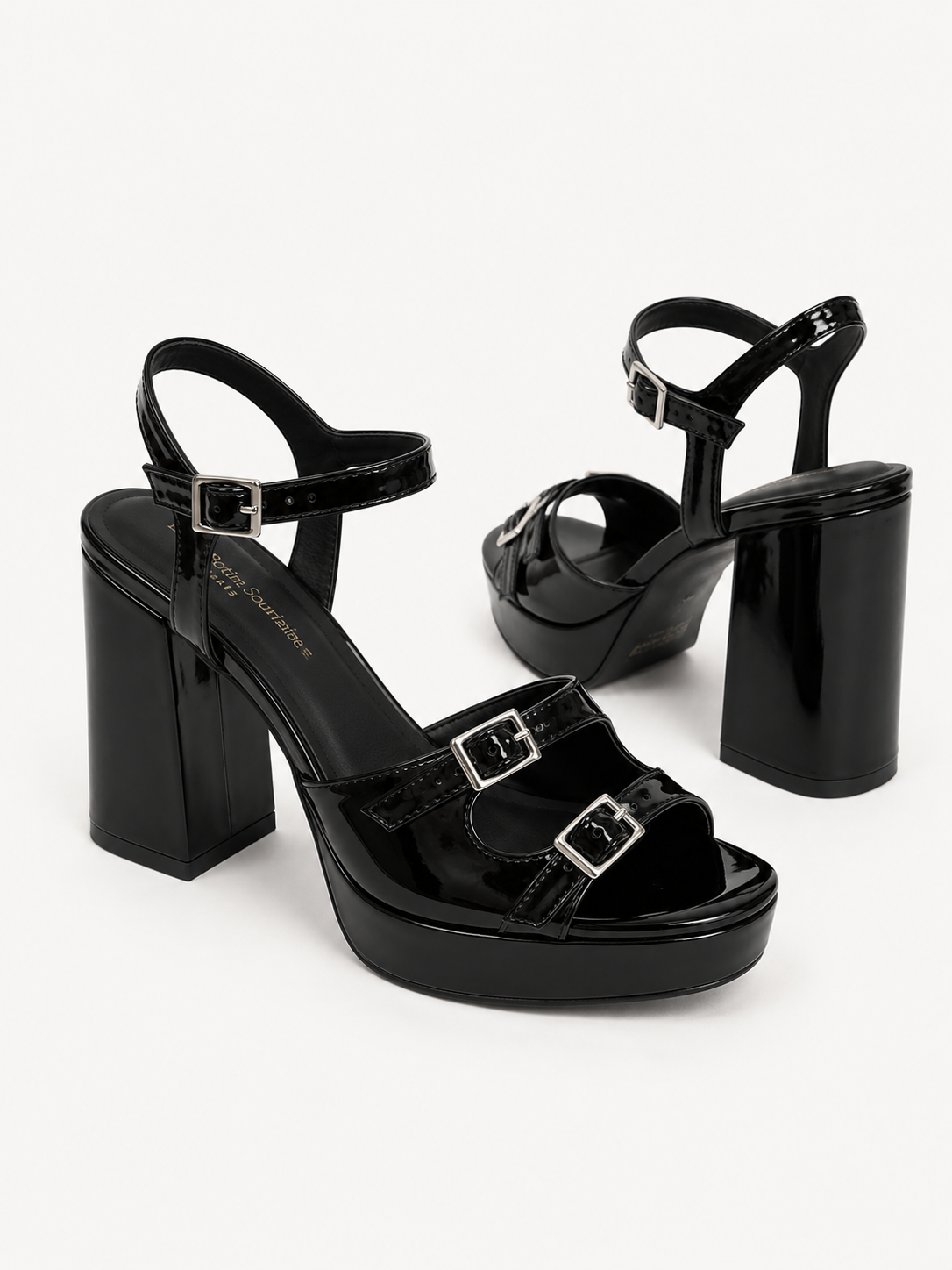 Sandale à Talon Haut Vernie Noire – Élégance Glamour